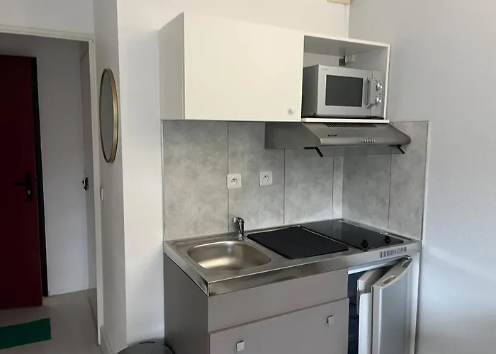 - Disneyland/paris ביוסי-סיינט-ג'ורג'